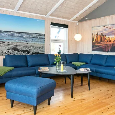 9 Person Holiday In